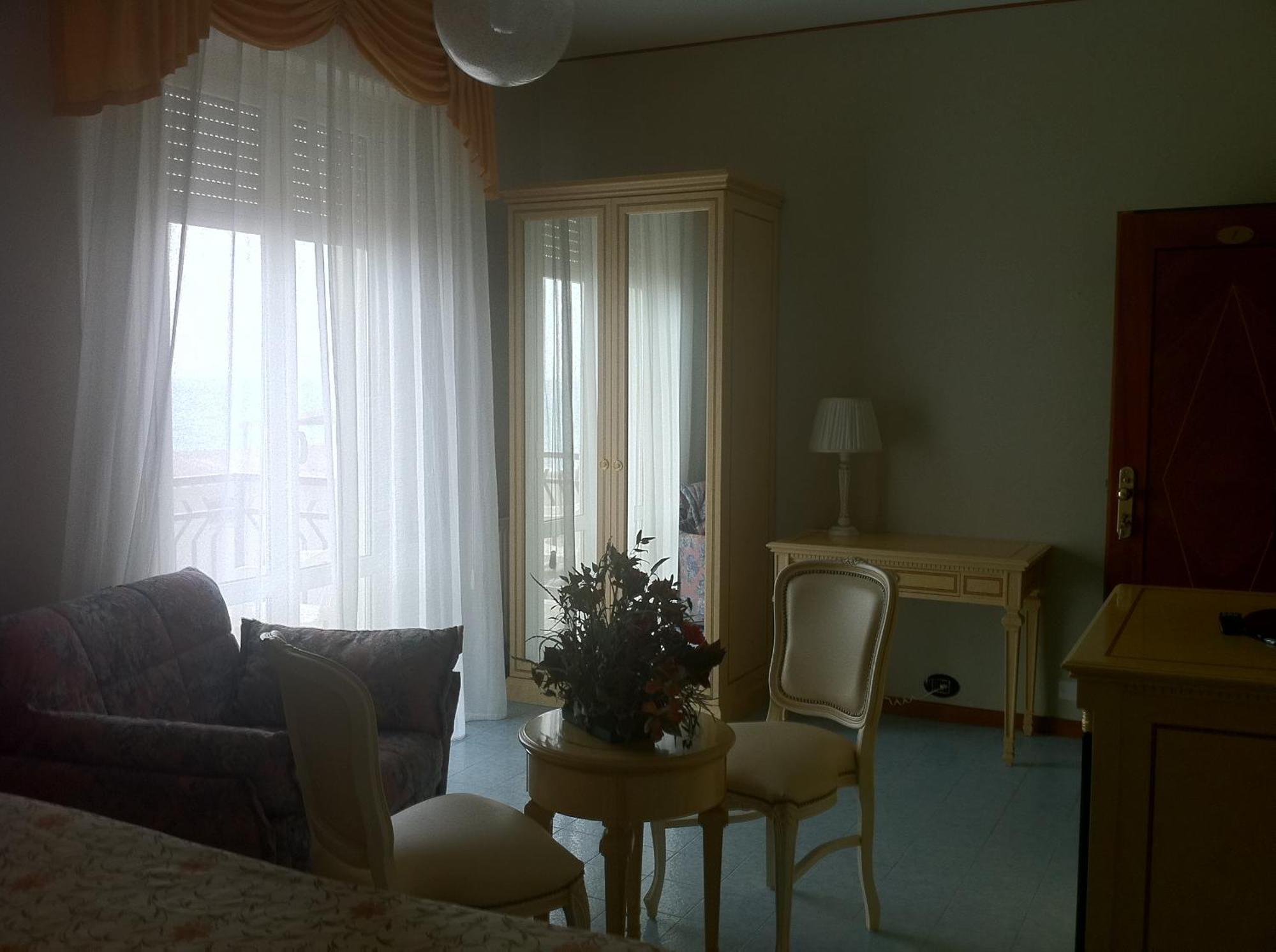 Hotel Lido Deiva Marina Eksteriør billede