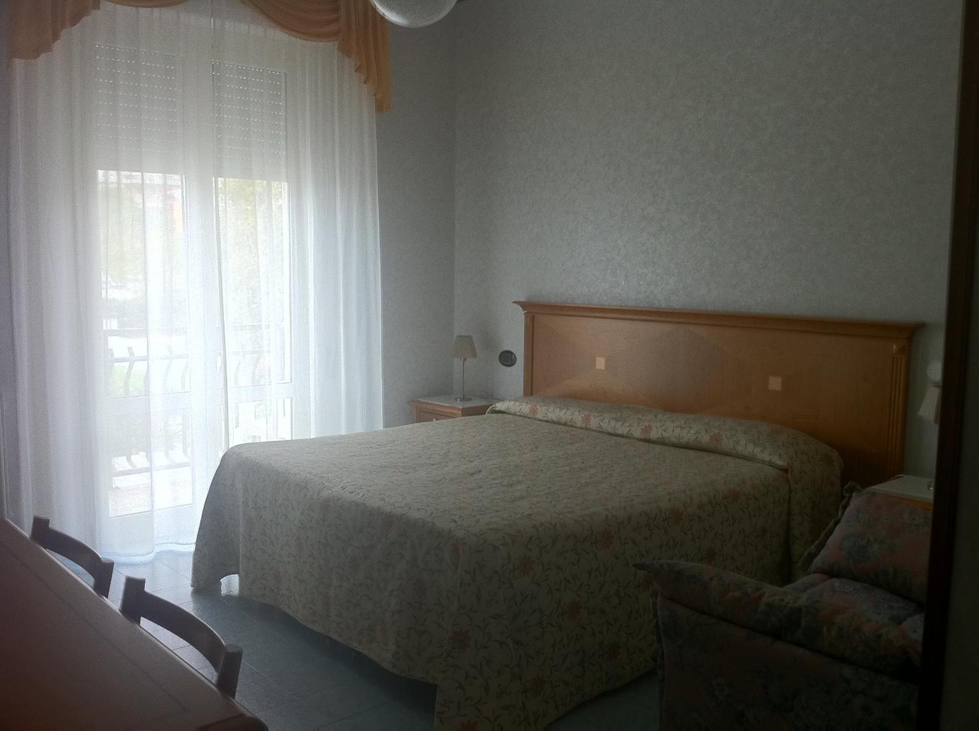 Hotel Lido Deiva Marina Eksteriør billede