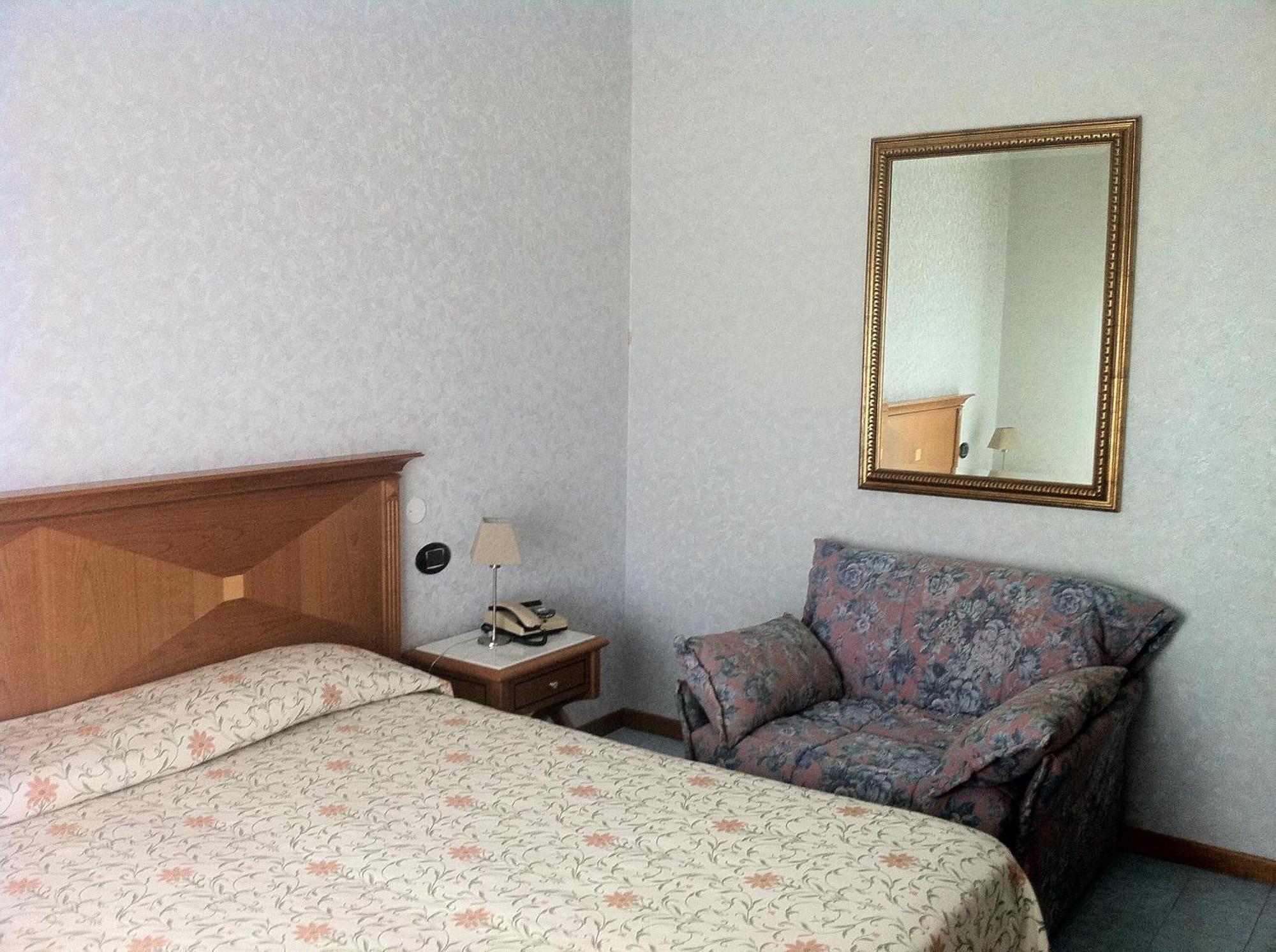 Hotel Lido Deiva Marina Eksteriør billede