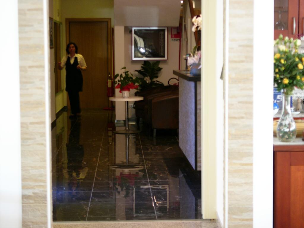 Hotel Lido Deiva Marina Eksteriør billede